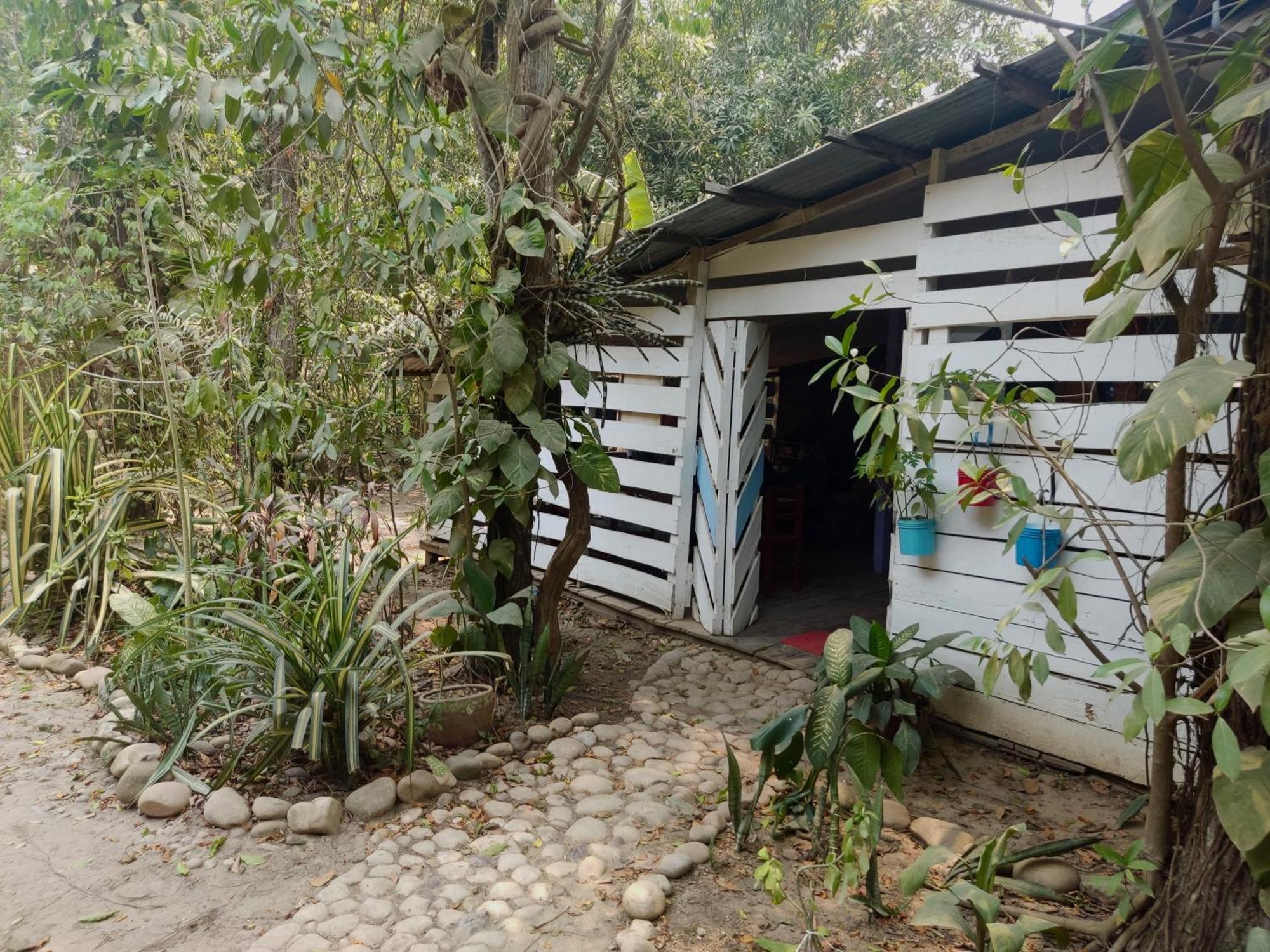 Hotel Aya Ni à Pucallpa Extérieur photo