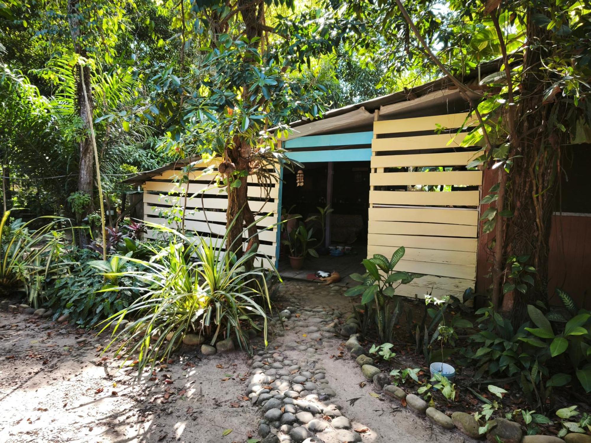 Hotel Aya Ni à Pucallpa Extérieur photo